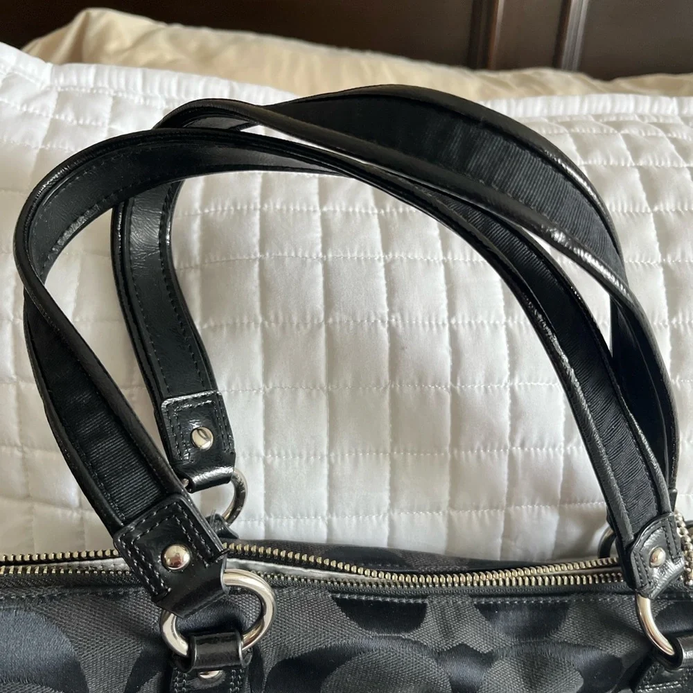 Coach Black Signature Poppy Hearts Glam Bag - Picture 7 of 14